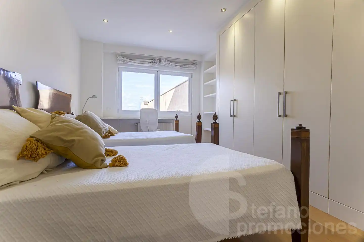Schlafzimmer von Dachboden zur Miete in Málaga mit Klimaanlage, Heizung und Parkett