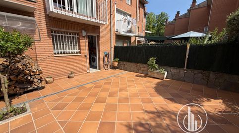 Foto 4 de Casa adosada en venda a Passatge Haití, Olot, Girona