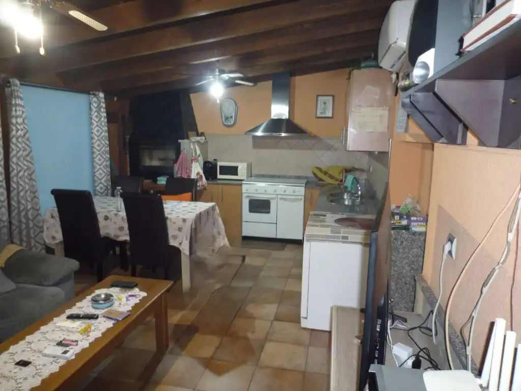 Cocina de Casa adosada en venta en Carracedelo
