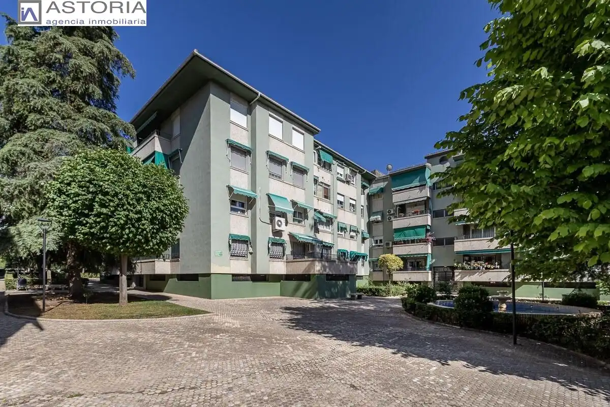 Exterior view of Flat for sale in Granada  with Heating