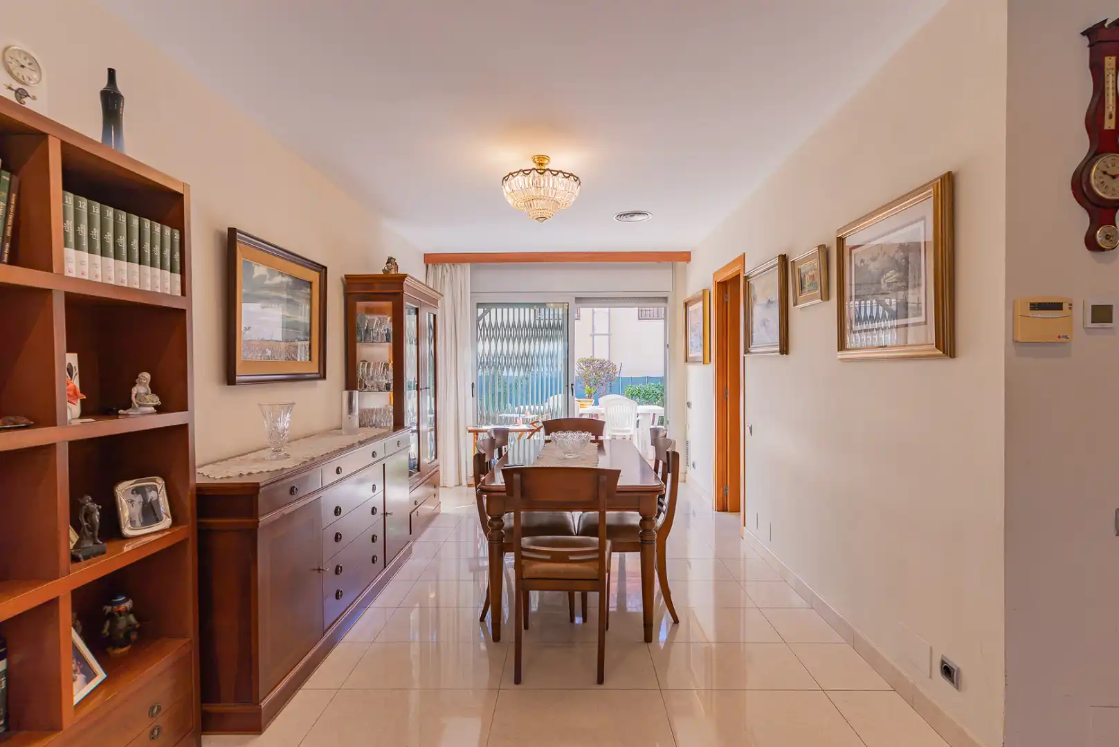 Casa pareada con jardín en venta en Carrer Illes Canàries, imagen 8