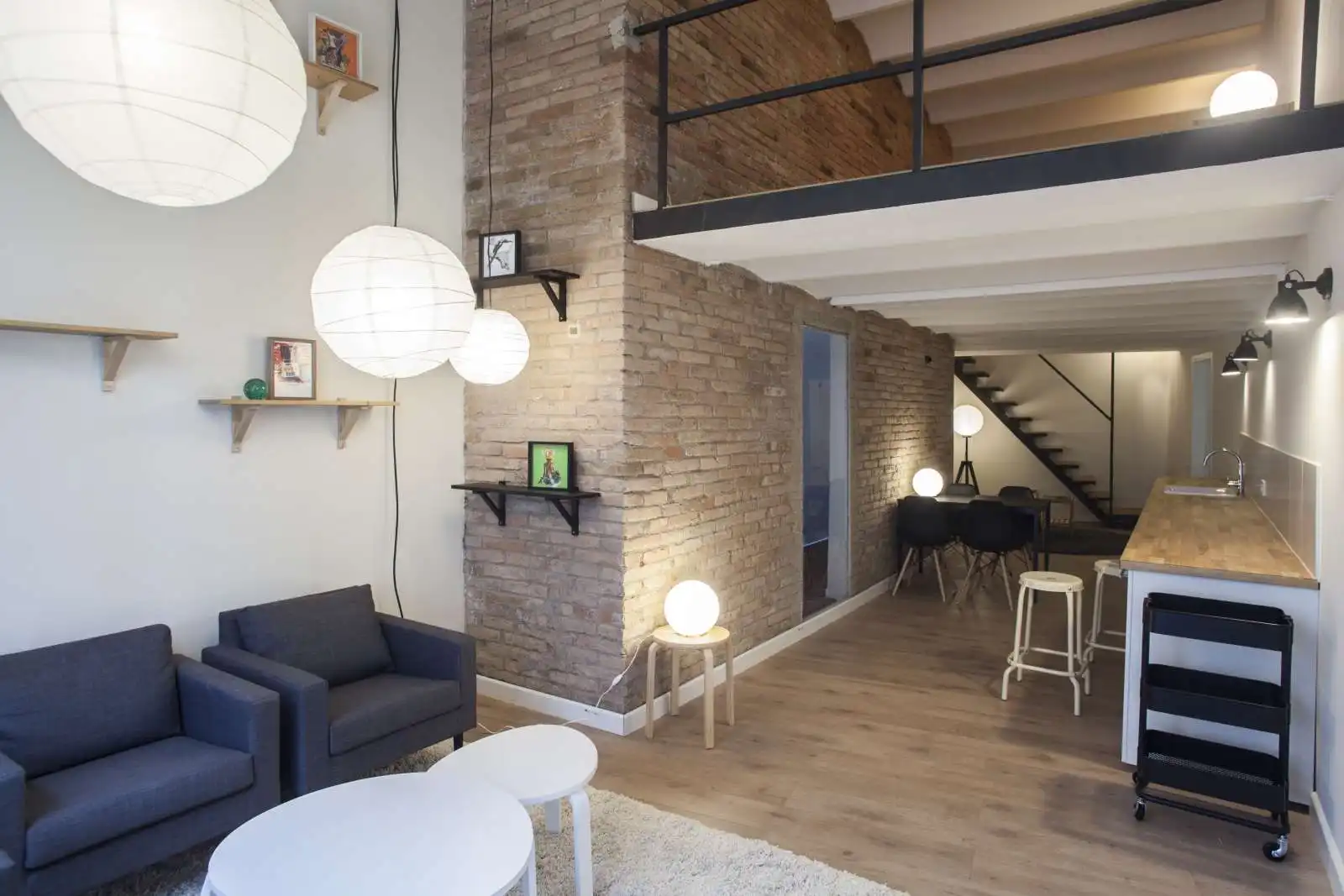 Sala d'estar de Apartament per a compartir en Barcelona amb Aire condicionat, Terrassa i Moblat