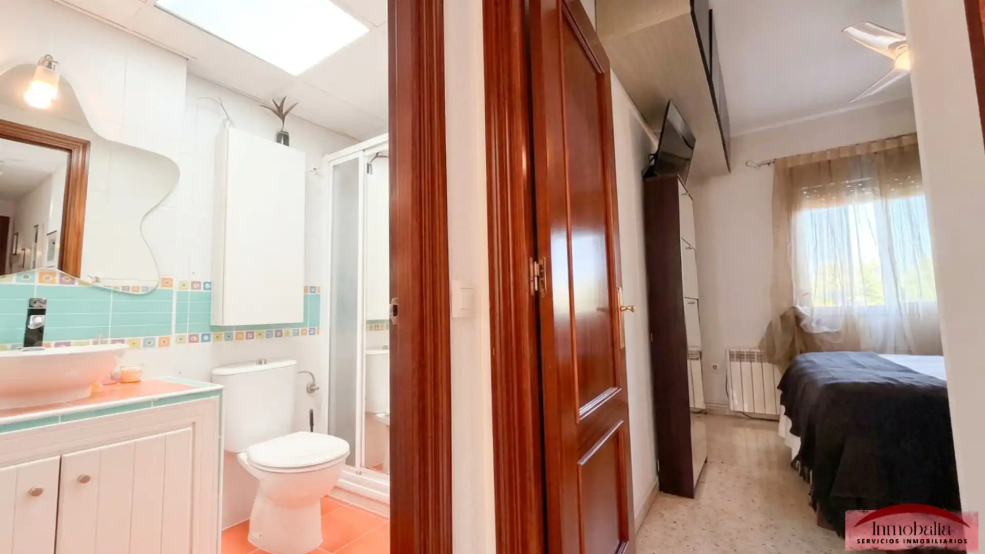 Badezimmer von Wohnung zum Verkauf in Sevilla mit Klimaanlage und Terrasse