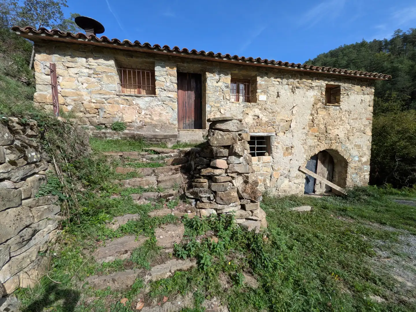 Vista exterior de Finca rústica en venta en Sant Joan de les Abadesses, Girona