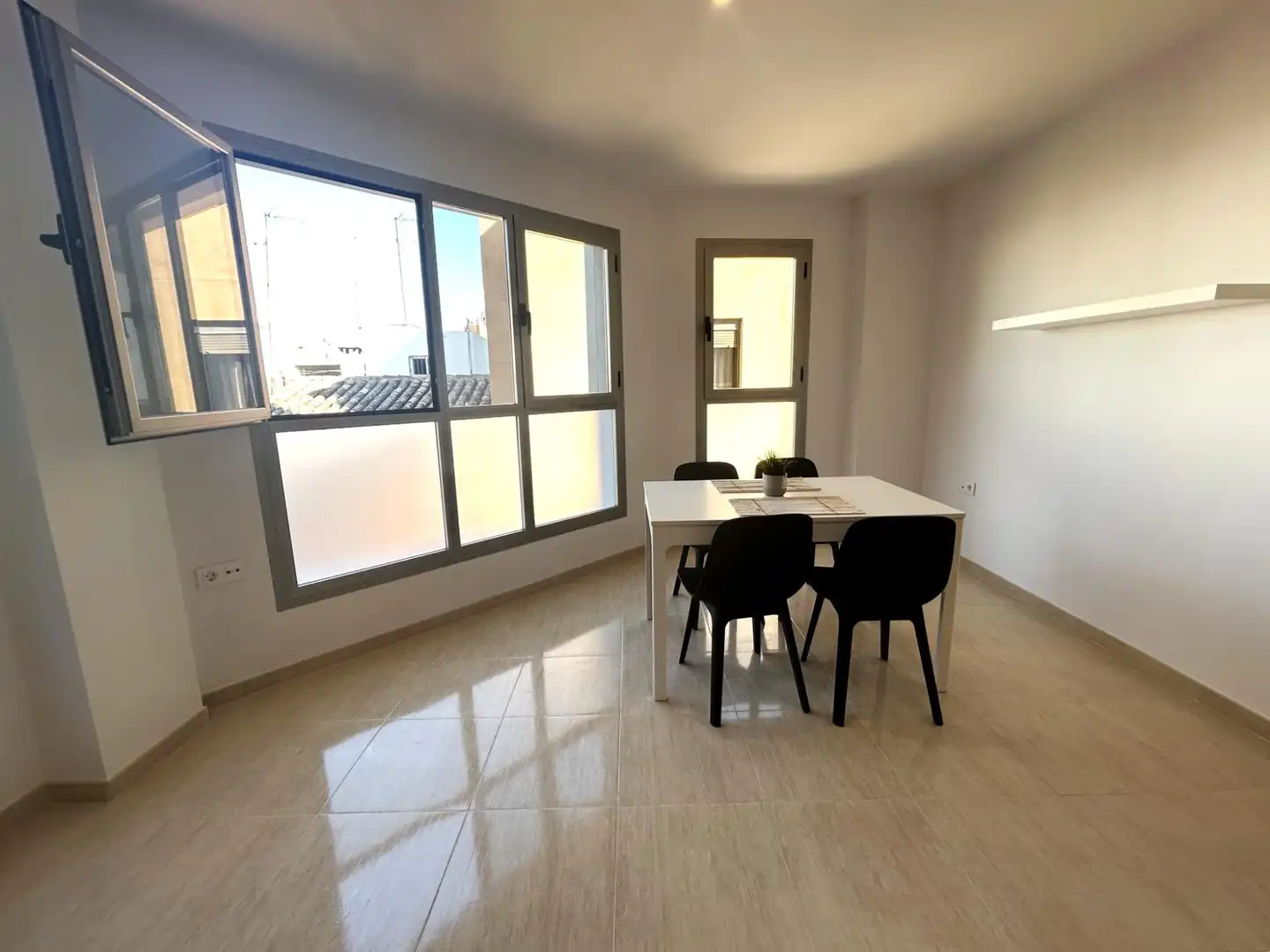 Comedor de Apartamento de alquiler en Burriana / Borriana con Aire acondicionado, Calefacción y Amueblado