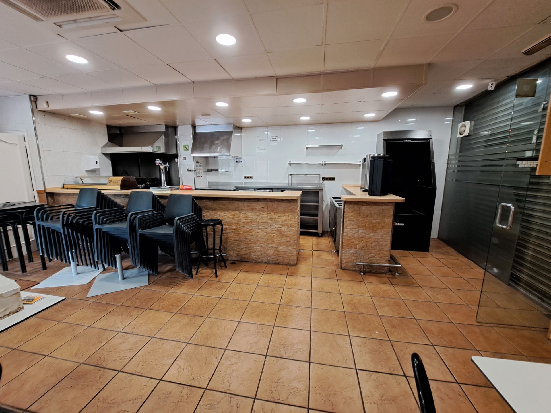 Local de lloguer a Carrer Càceres, 11, Cirera, Mataró
