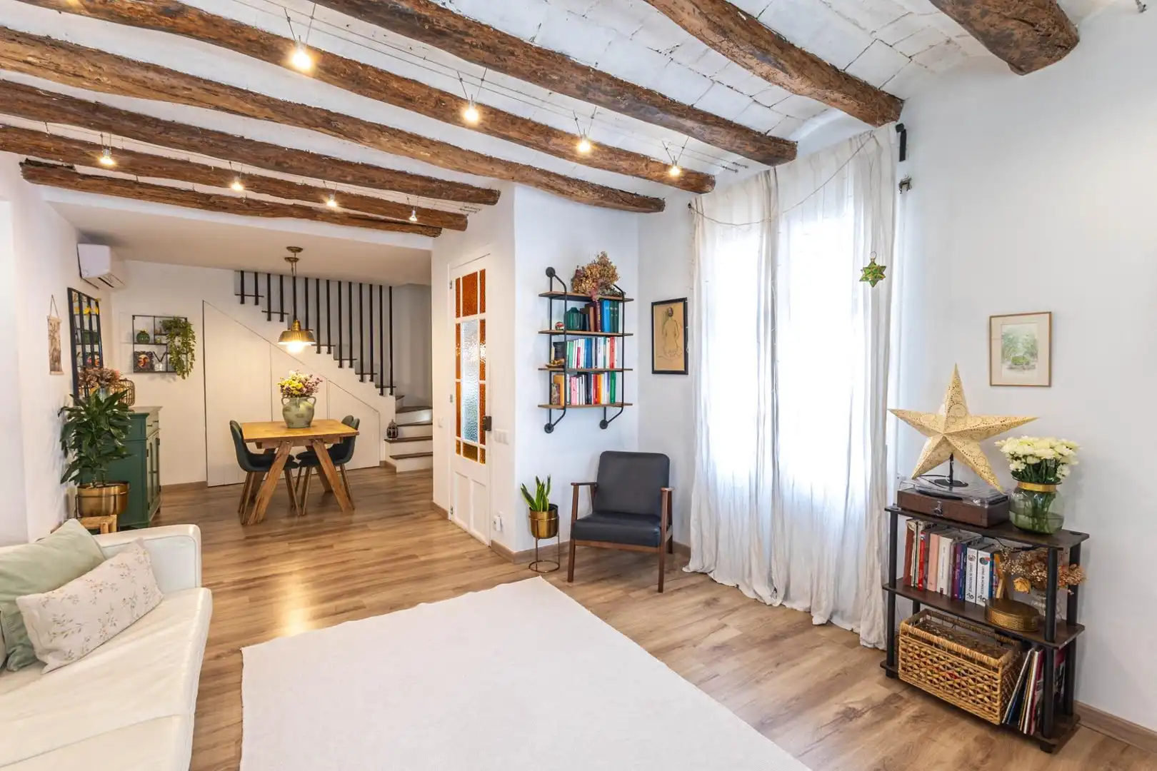 Living room of Houses for sale in Molins de Rei  with Air Conditioner, Heating and Parquet flooring