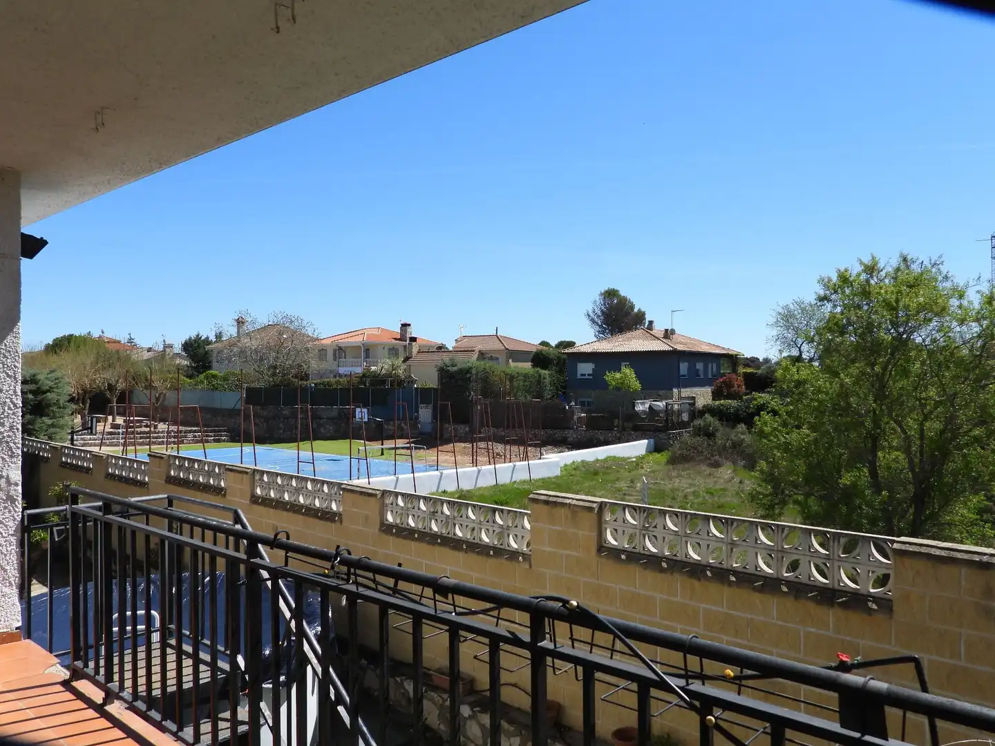 Piscina de Casa o xalet en venda en Pezuela de las Torres amb Calefacció, Jardí privat i Moblat