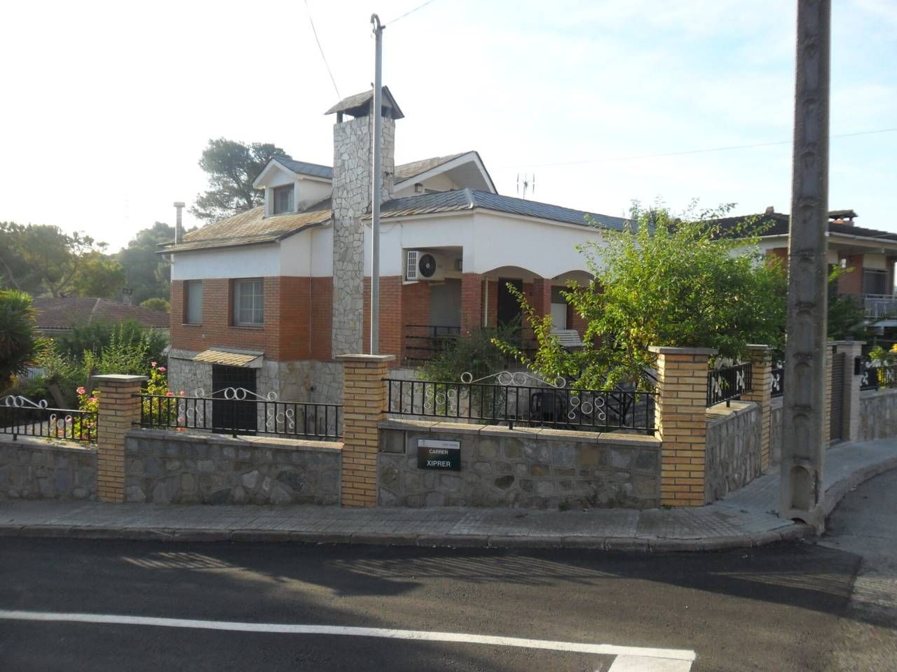 Vista exterior de Casa o chalet de alquiler en Castellbisbal con Aire acondicionado, Calefacción y Jardín privado