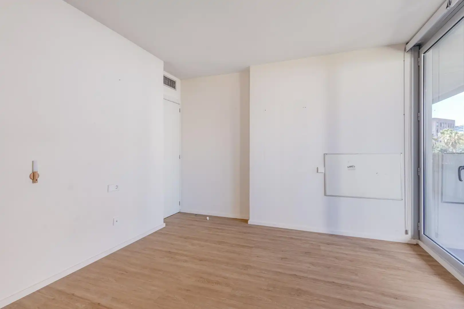Bedroom of Flat for rent in Barcelona  with Air Conditioner, Heating and Parquet flooring