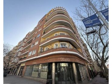 Local comercial en venda a Calle Paseo De Las Delicias