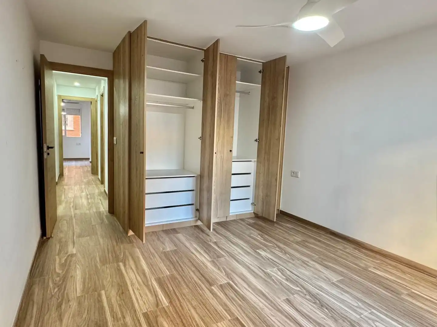 Habitación de Piso de alquiler en Valencia con Aire acondicionado y Calefacción