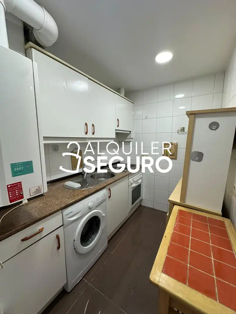 Küche von Wohnung zur Miete in Móstoles mit Heizung