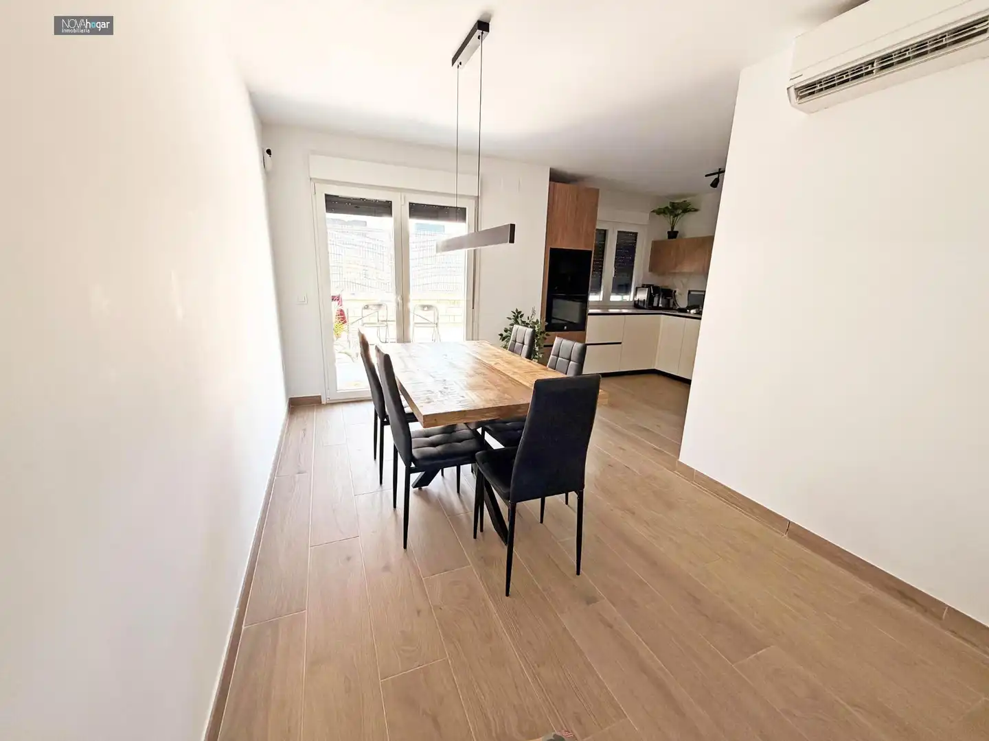 Dining room of Flat for share in Málaga  with Air Conditioner, Heating and Furnished