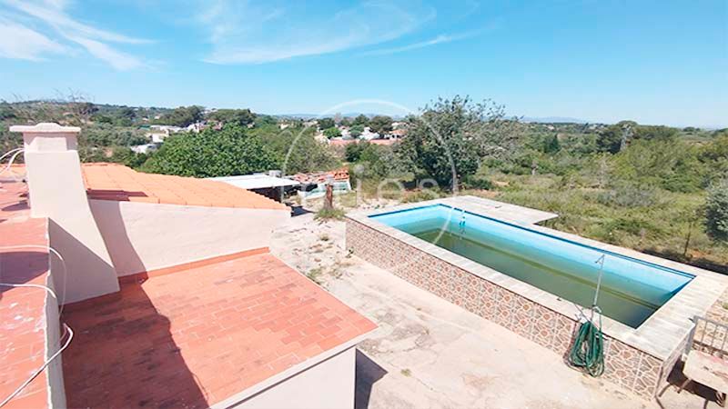Vista exterior de Casa o xalet en venda en Montserrat amb Aire condicionat, Jardí privat i Terrassa