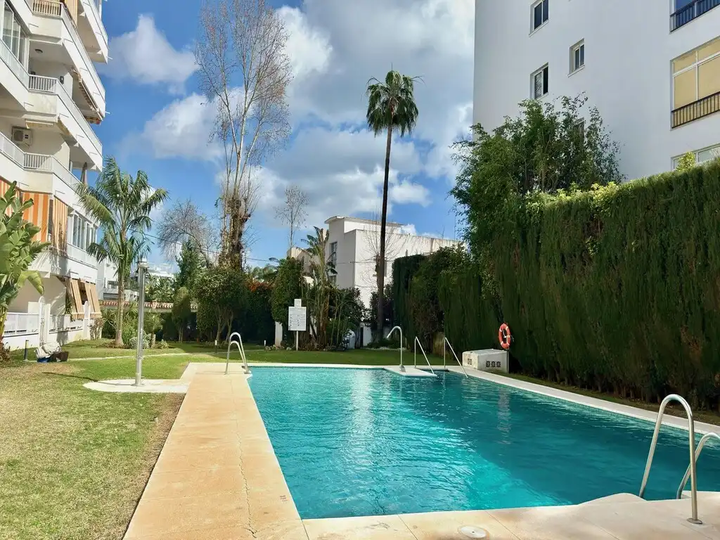 Swimming pool of Apartments for sale in Marbella  with Air Conditioner, Terrace and Furnished