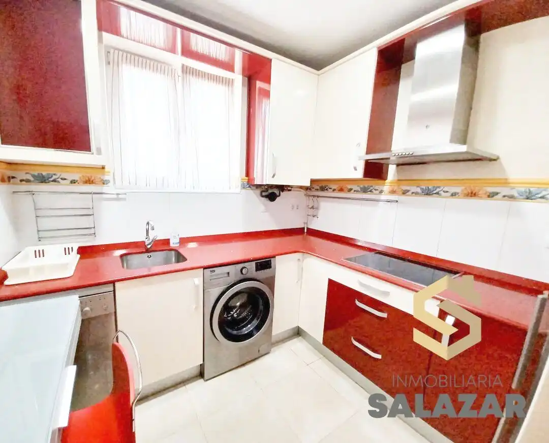 Cocina de Piso de alquiler en Bilbao  con Calefacción y Trastero