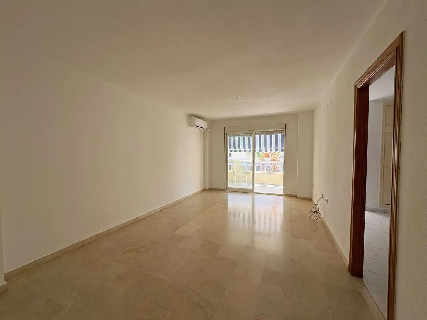 Bedroom of Flat for sale in L'Alfàs del Pi  with Air Conditioner, Terrace and Swimming Pool
