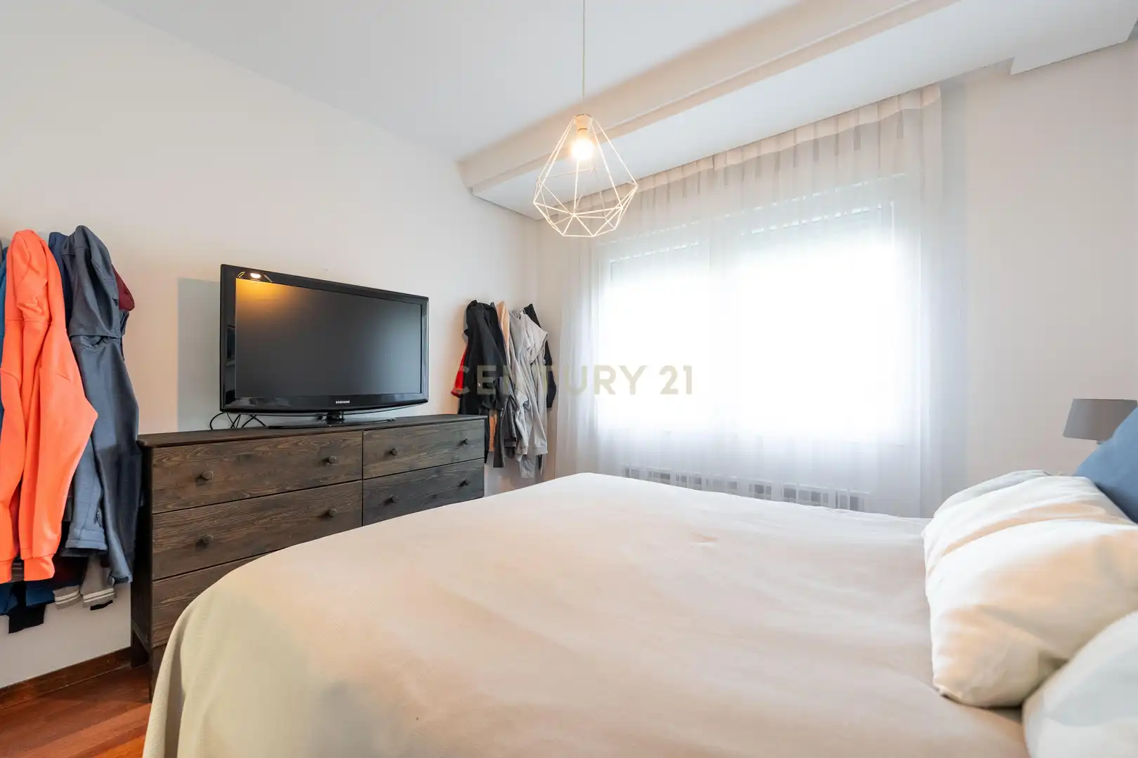 Bedroom of Apartments for rent in Pozuelo de Alarcón  with Oven, Washing machine and Microwave