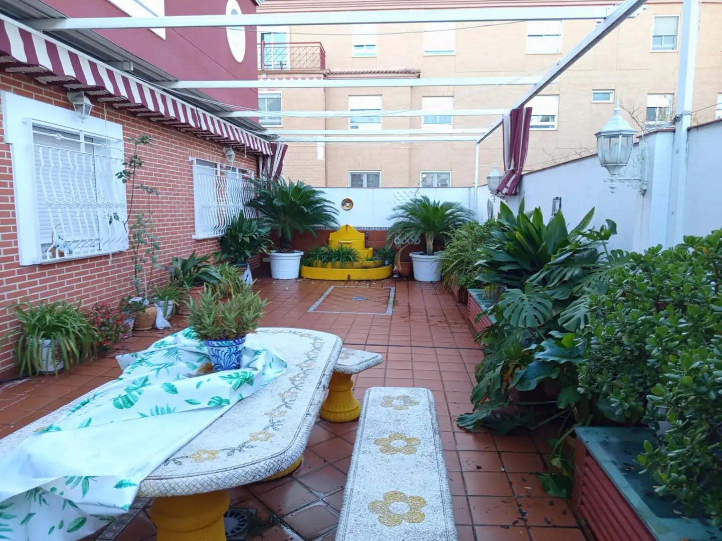 Terrassa de Casa o xalet en venda en Jaén amb Aire condicionat, Calefacció i Jardí privat