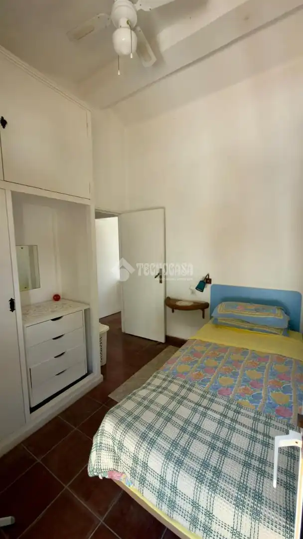 Habitación de Casa adosada en venta en Los Barrios con Aire acondicionado, Calefacción y Balcón