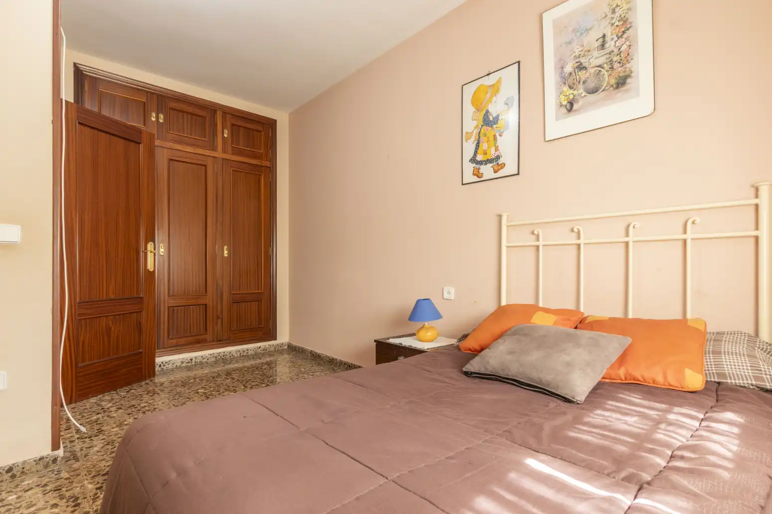 Bedroom of Houses for sale in Valencia  with Heating, Terrace and Storage room