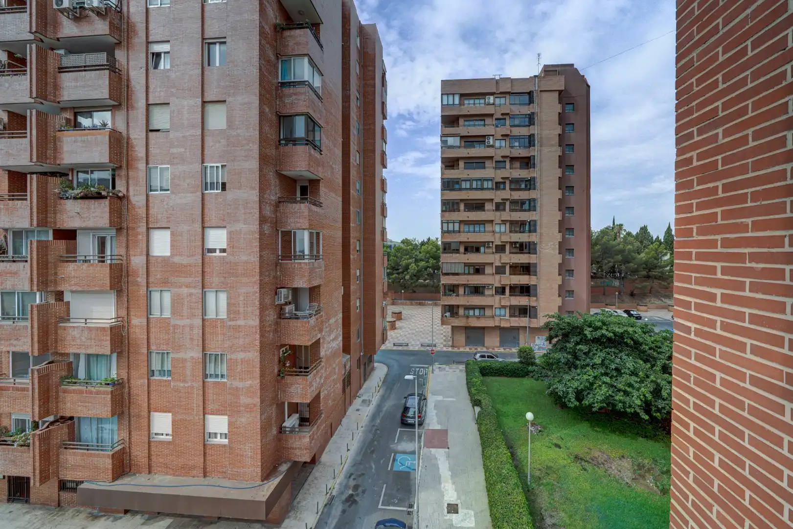 Vista exterior de Pis en venda en Paterna amb Aire condicionat, Terrassa i Forn