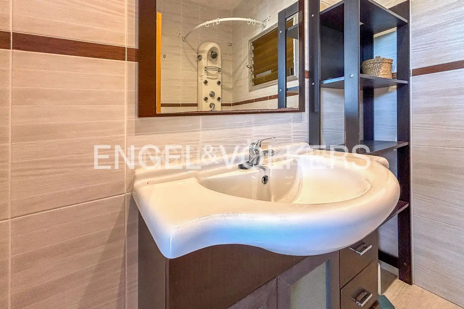 Bathroom of Houses for rent in Paterna  with Air Conditioner, Heating and Private garden