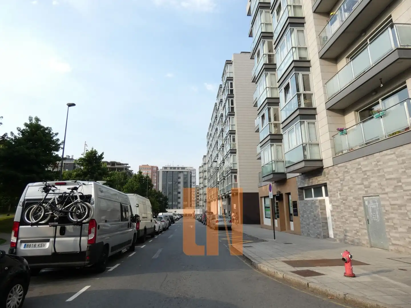 Business premises to rent in Rúa Revolución Francesa