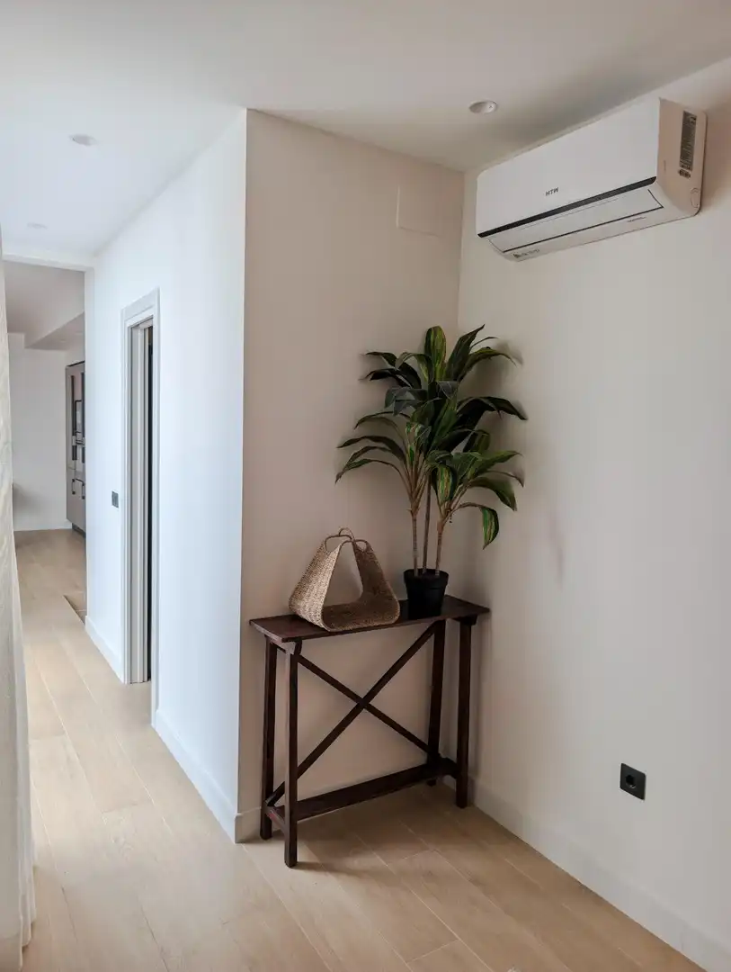 Flat for rent in Sanlúcar la Mayor  with Air Conditioner, Heating and Furnished