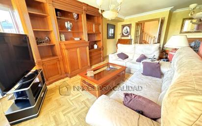 Living room of Flat for sale in Burgos Capital  with Terrace