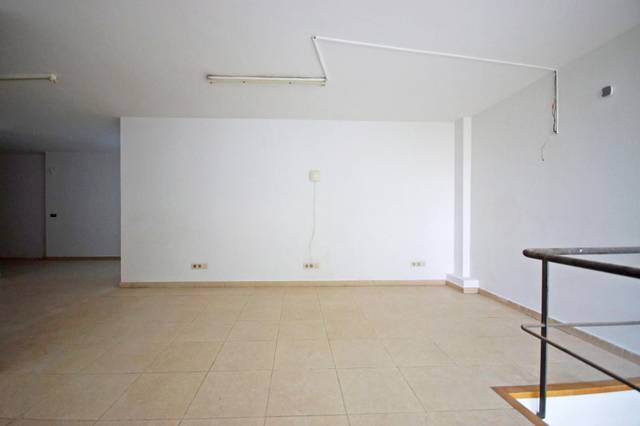 Local comercial en Alquiler en Calle Gomis, 98 en Vallcarca i els Penitents