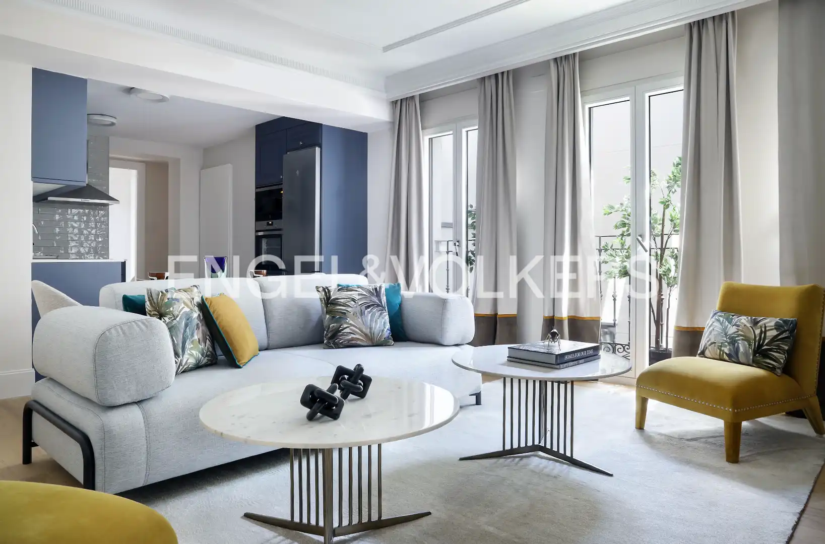 Sala d'estar de Àtic en venda en Madrid amb Aire condicionat, Calefacció i Parquet