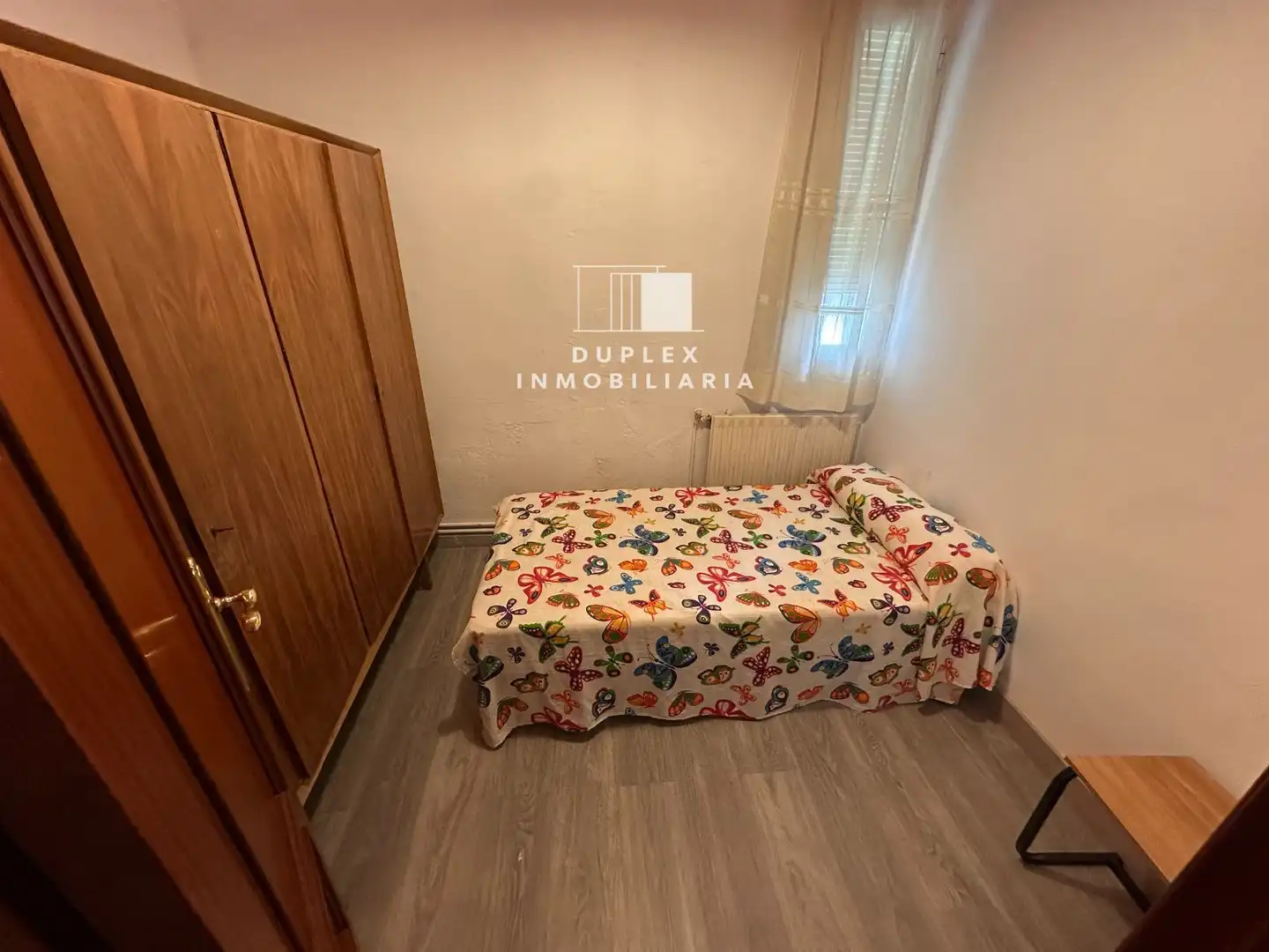 Bedroom of Flat for rent in Cuenca  with Heating