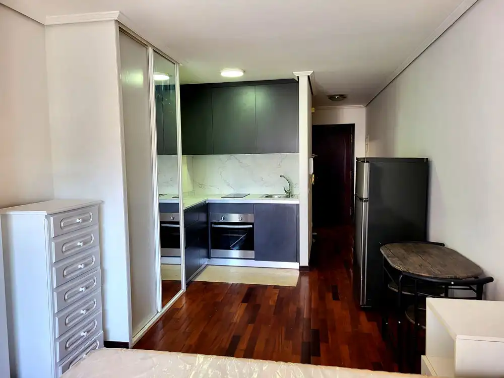 Kitchen of Study for rent in Vigo   with Furnished, Oven and Washing machine