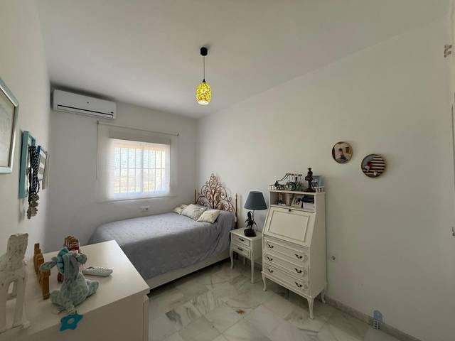 Casa adosada en Venta en  PINAR DE LOS PAJAROS en Pilas