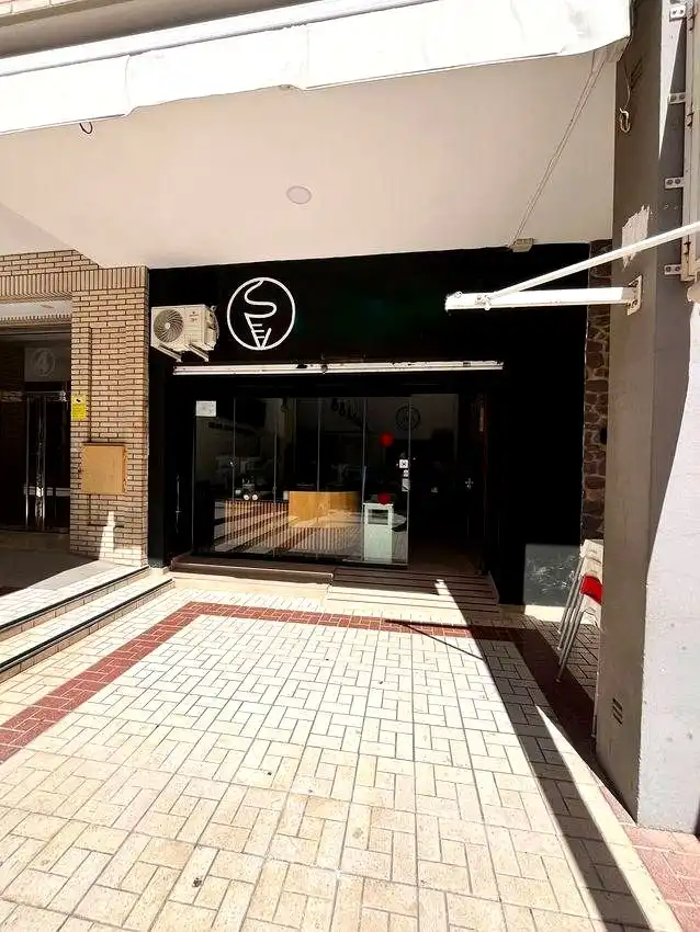 Local de alquiler en Bailén - Miraflores