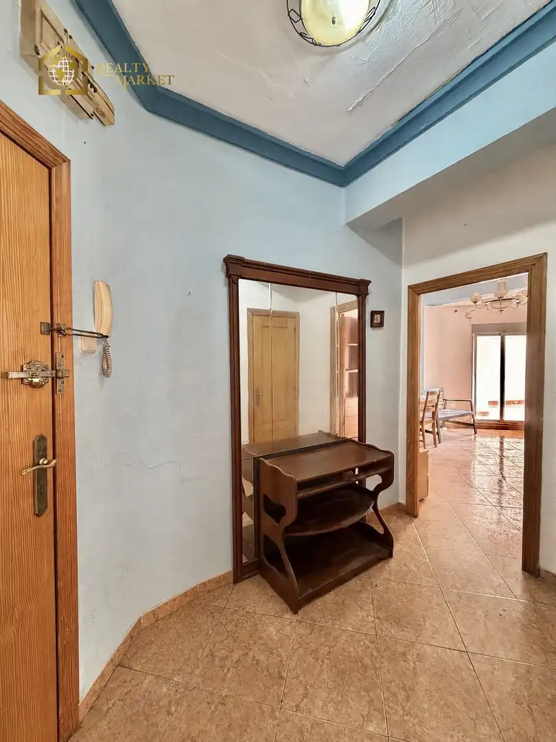 Piso en venta en Valencia con Terraza y Amueblado
