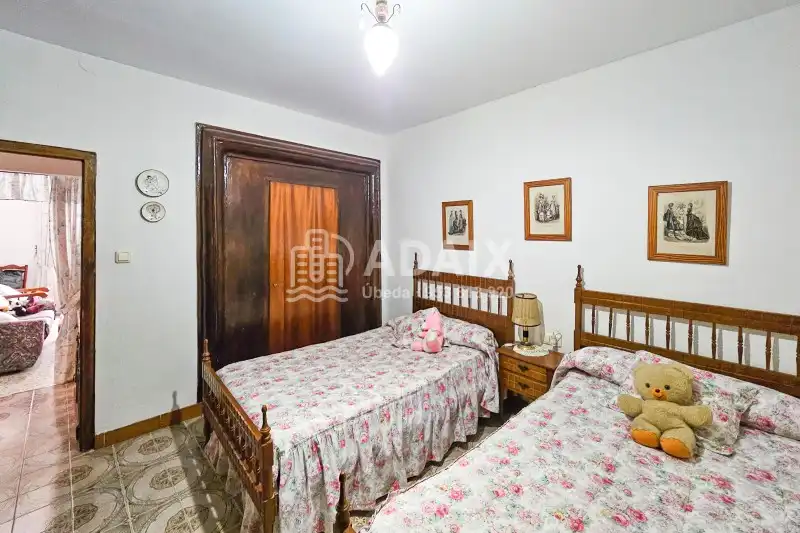 Dormitori de Casa o xalet en venda en Úbeda amb Terrassa, Traster i Balcó