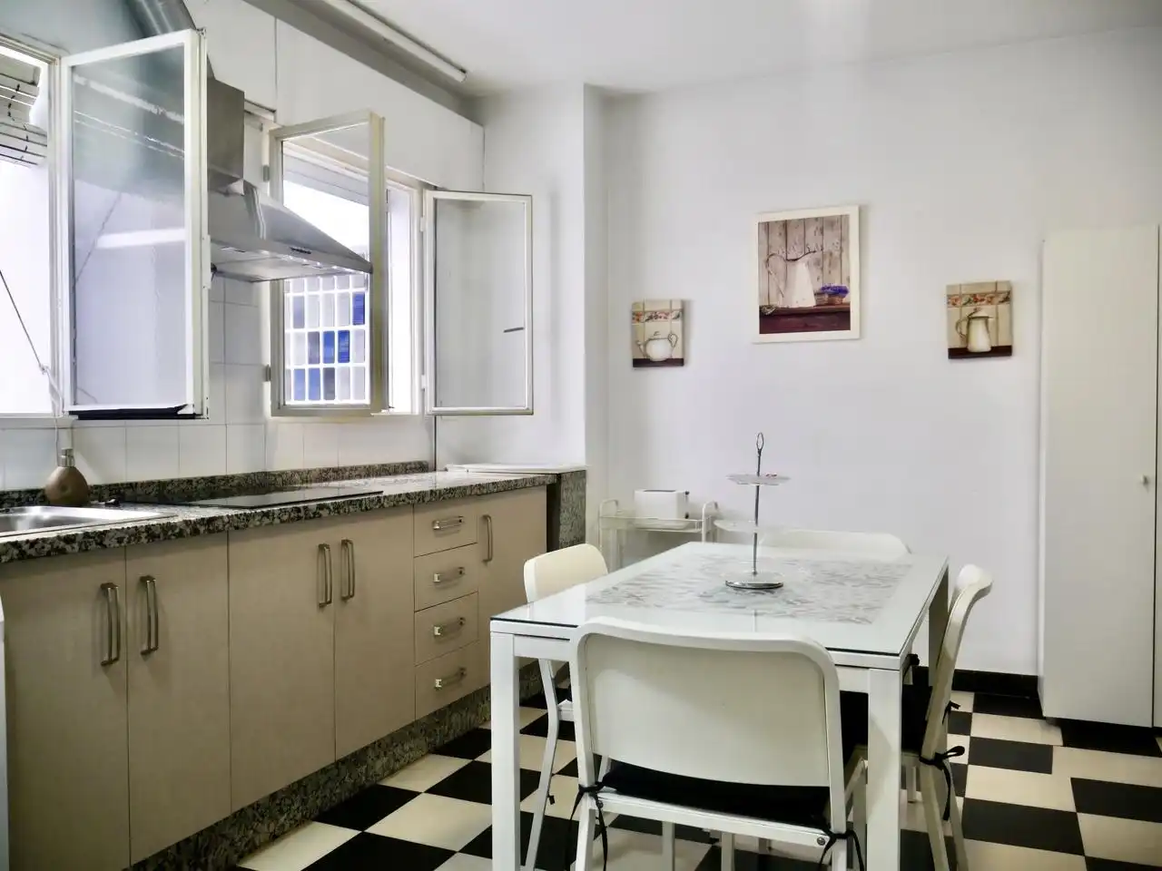 Cocina de Piso en venta en Sevilla con Aire acondicionado, Terraza y Balcón