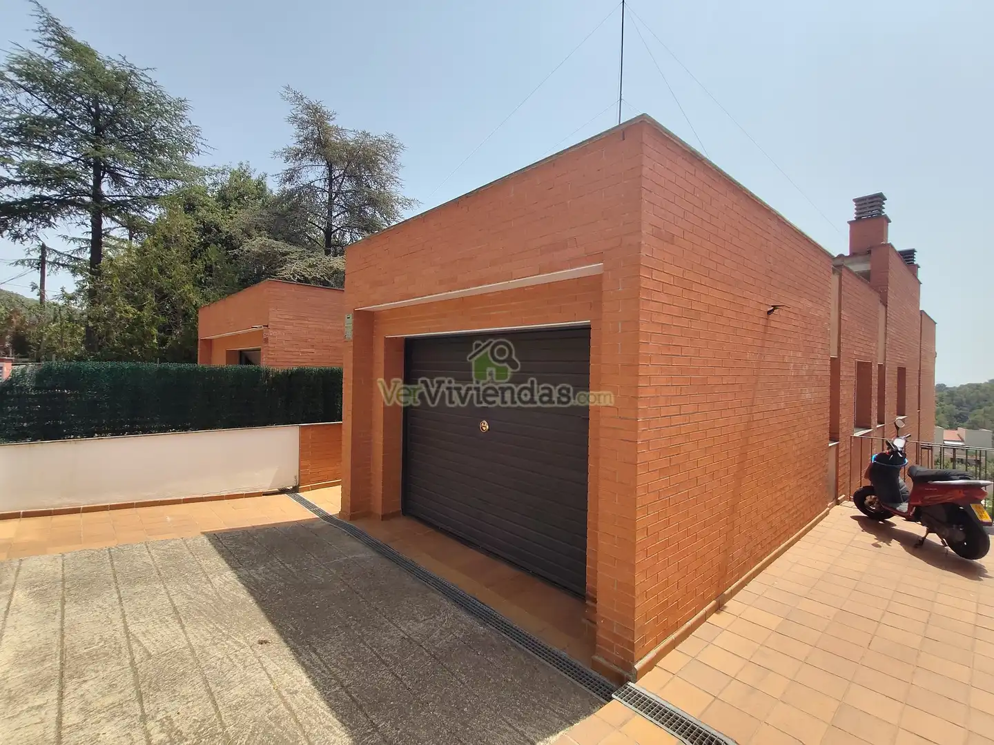 Jardí de Casa adosada en venda en Castellar del Vallès amb Calefacció, Jardí privat i Terrassa
