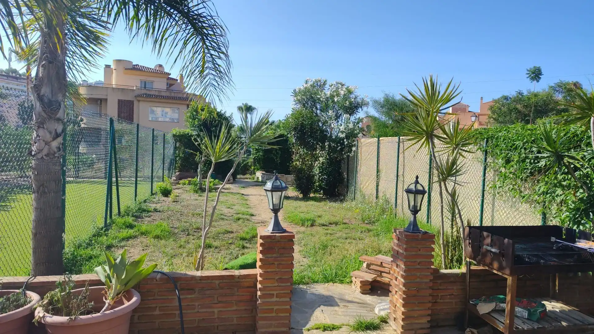 Jardín de Casa adosada en venta en Marbella con Terraza y Piscina
