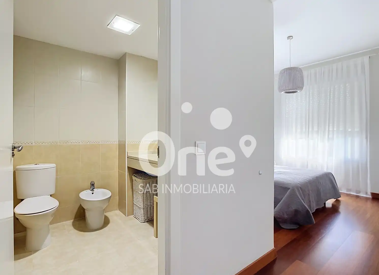 Bedroom of Flat for sale in Paterna  with Air Conditioner, Heating and Parquet flooring