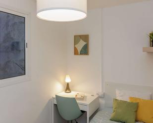 Bedroom of Flat to share in L'Hospitalet de Llobregat  with Air Conditioner and Terrace