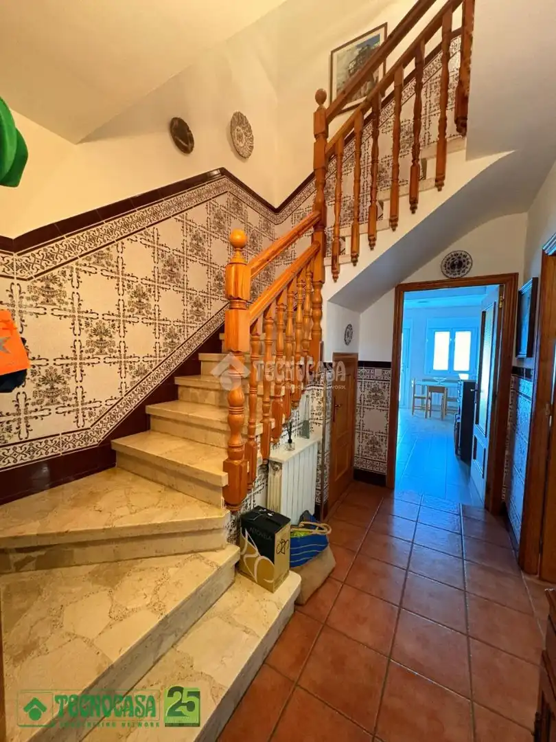 Casa adosada en venda a C. Real, Corral de Almaguer