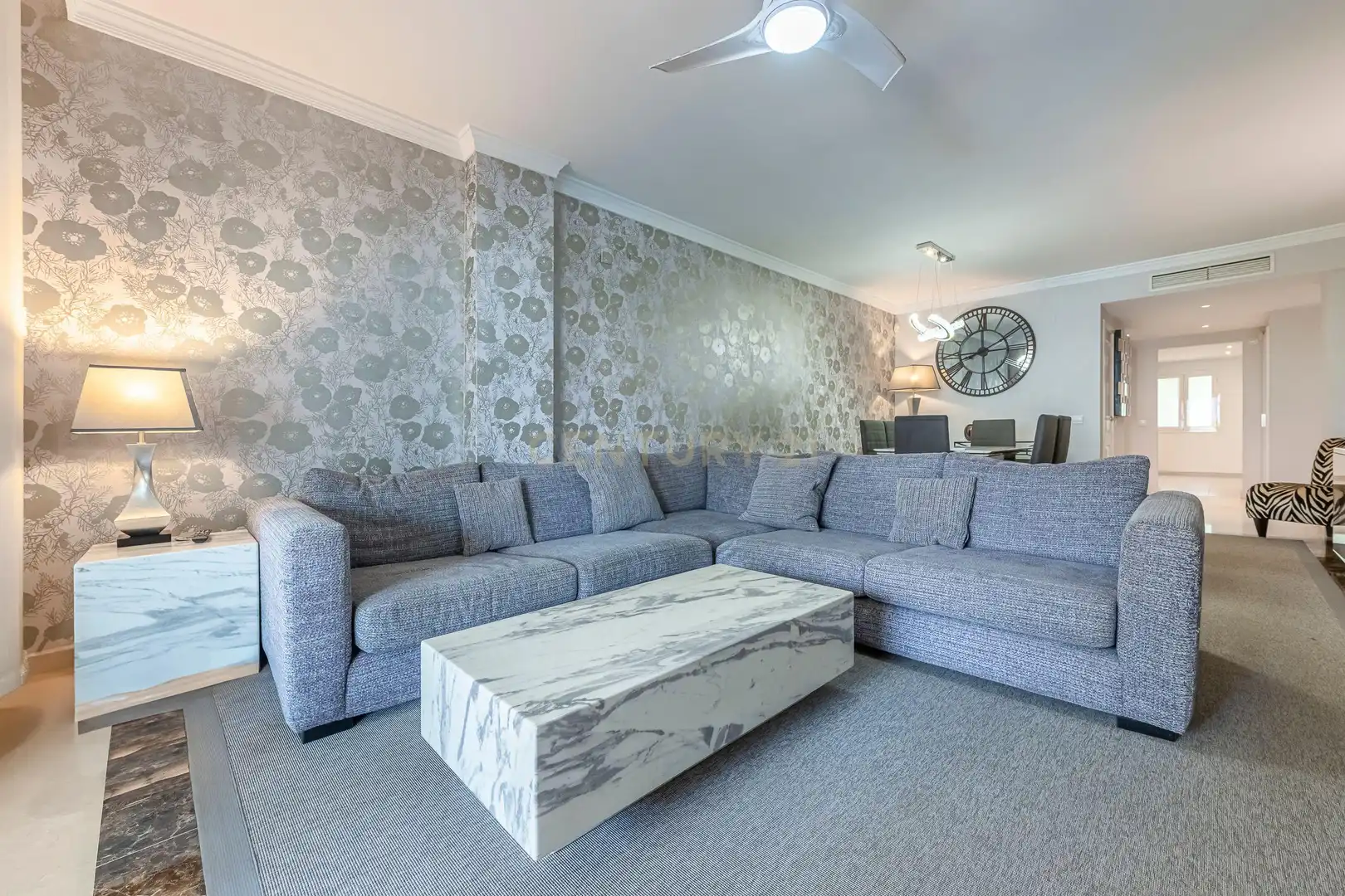Sala de estar de Apartamento en venta en Marbella con Aire acondicionado, Jardín privado y Trastero