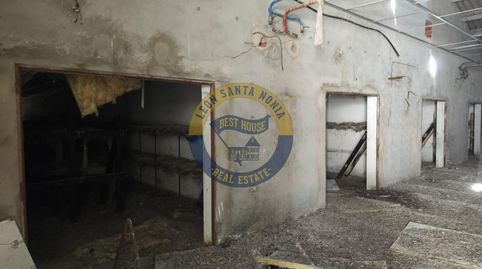 Foto 4 von Fabrikhallen zur Miete in Riego de la Vega, León