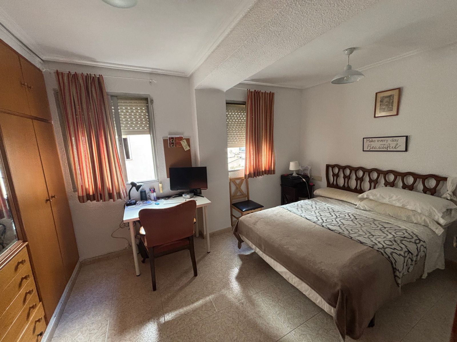 Dormitori de Pis en venda en  Valencia Capital amb Aire condicionat i Terrassa