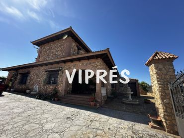 Maison rustique avec piscine à vendre à Alange