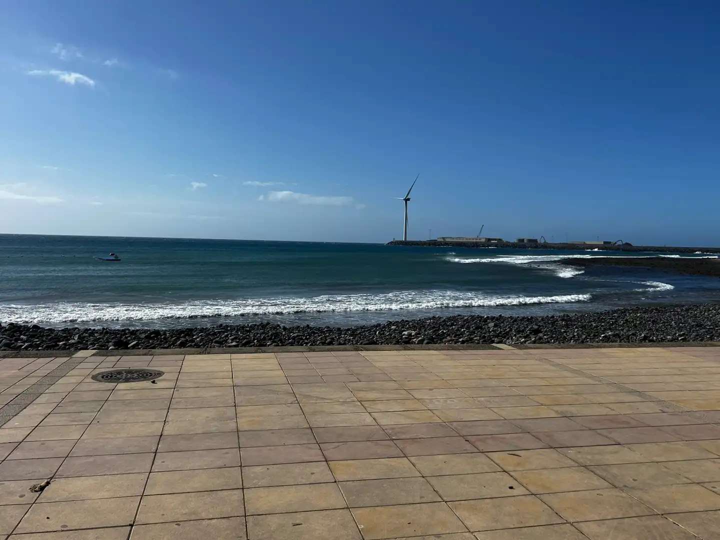 Exterior view of Detached homes for sale in Agüimes  with Air Conditioner, Terrace and Storage room